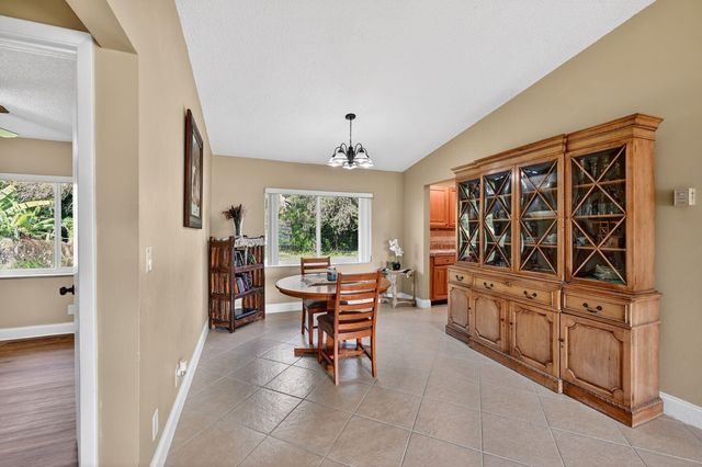 12541 SW 10th Court, Davie, FL 33325