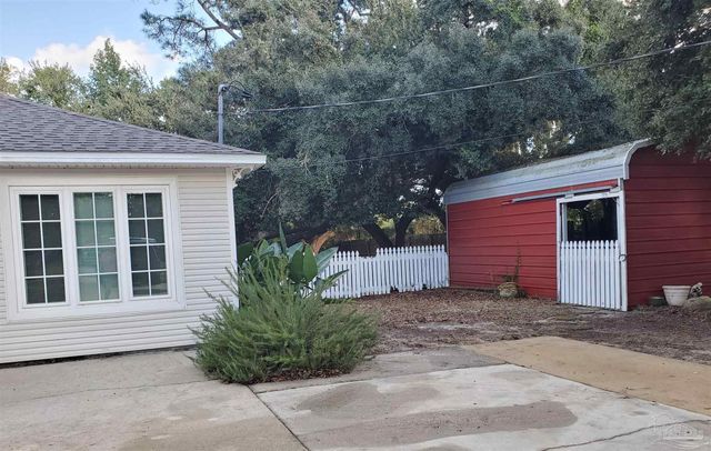 2026 Church St, Gulf Breeze, FL 32563