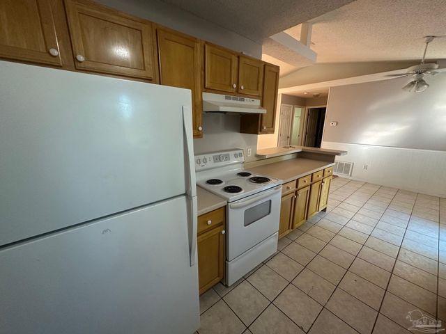 2026 Church St, Gulf Breeze, FL 32563