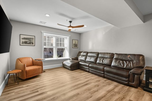 76 Court Street 6, Plymouth, MA 02360