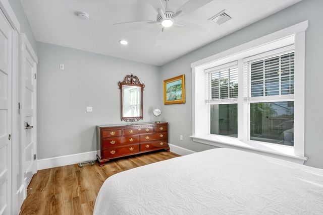 76 Court Street 6, Plymouth, MA 02360