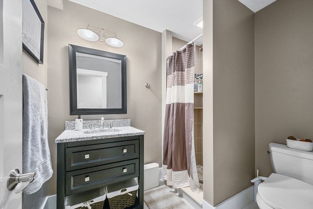76 Court Street 6, Plymouth, MA 02360