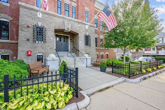 76 Court Street 6, Plymouth, MA 02360