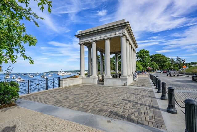 76 Court Street 6, Plymouth, MA 02360