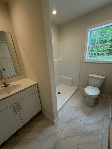 12 Winsor Way, New Durham, NH 03855
