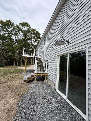 12 Winsor Way, New Durham, NH 03855