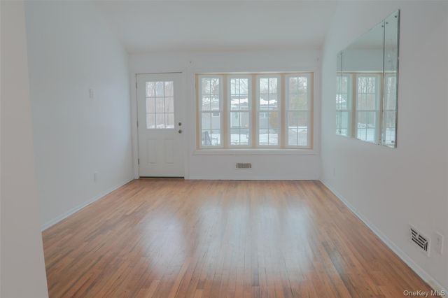 188 Forrest Place, Bay Shore, NY 11706