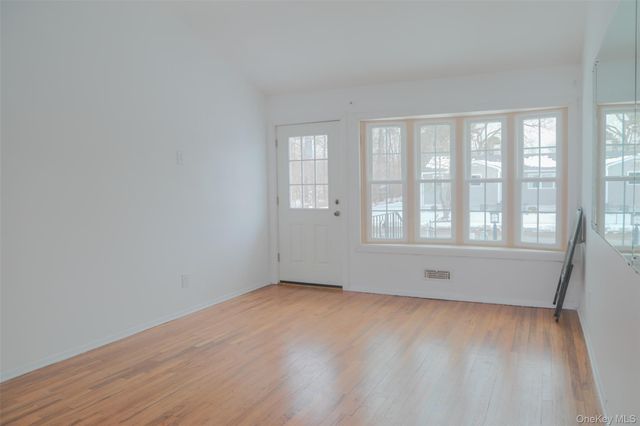 188 Forrest Place, Bay Shore, NY 11706