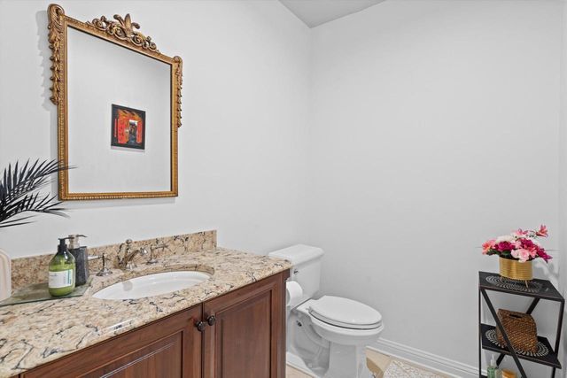 130 Lamplighter LANE, Wind Point, WI 53402
