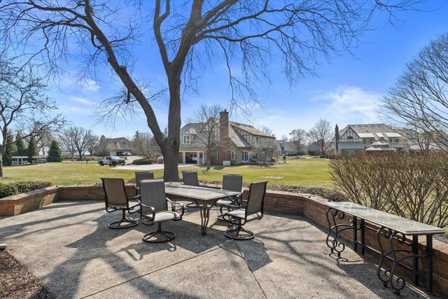 130 Lamplighter LANE, Wind Point, WI 53402