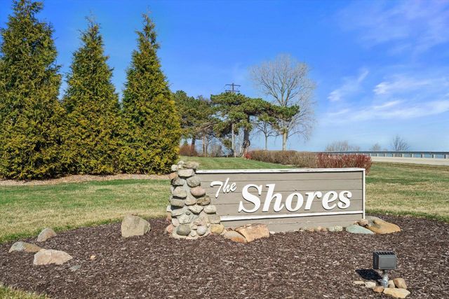 130 Lamplighter LANE, Wind Point, WI 53402