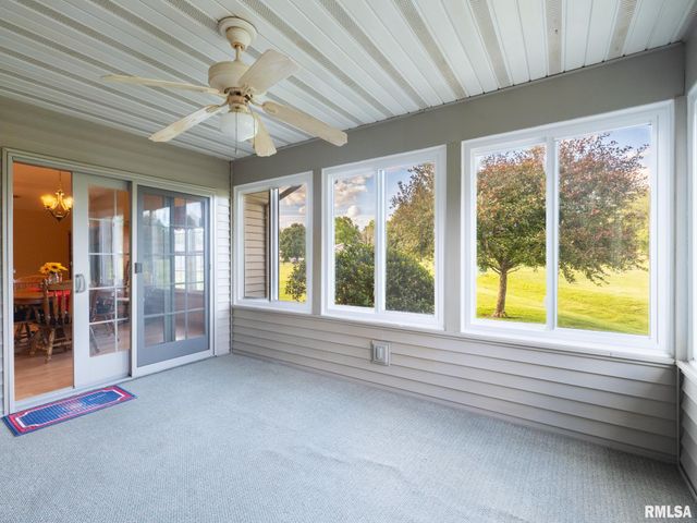 2726 GREENWAY Drive, Pekin, IL 61554