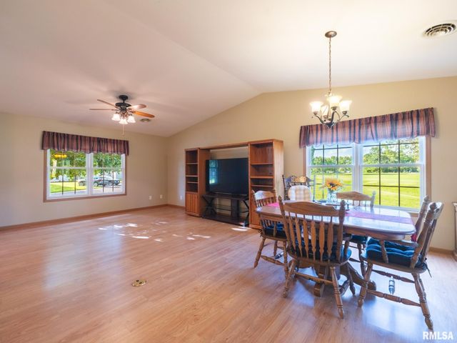 2726 GREENWAY Drive, Pekin, IL 61554