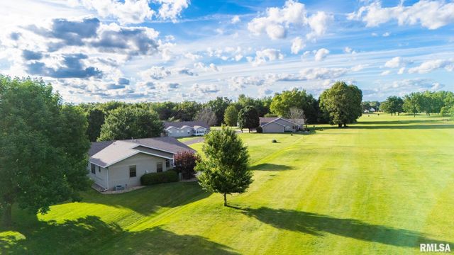 2726 GREENWAY Drive, Pekin, IL 61554