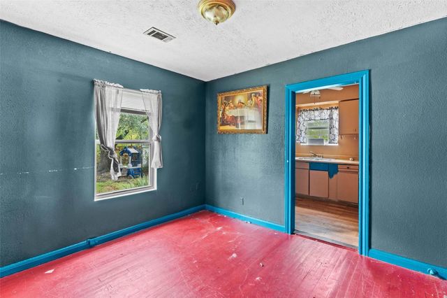 213 Olive Avenue, Pasadena, TX 77506