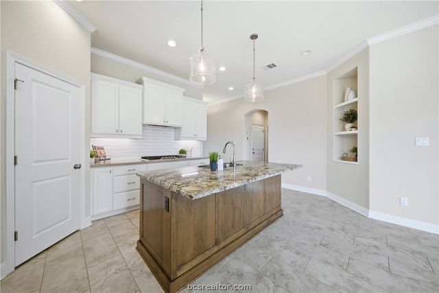 3519 Falston Green, Bryan, TX 77808