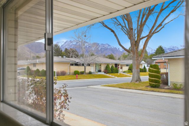 5164 S 1870 E, Holladay, UT 84117