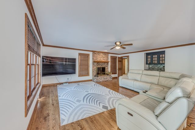 4143 Three Lakes Court, Long Grove, IL 60047