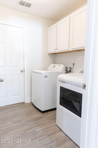 2135 FAIRWAY VILLAS Drive, Jacksonville, FL 32233