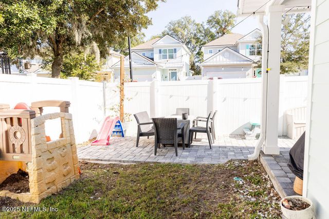 2135 FAIRWAY VILLAS Drive, Jacksonville, FL 32233