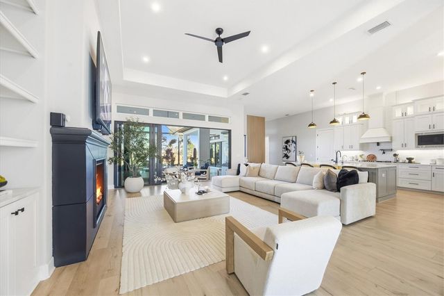 15013 MONTELLO WAY, Bradenton, FL 34211