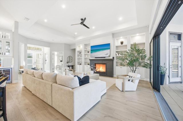 15013 MONTELLO WAY, Bradenton, FL 34211