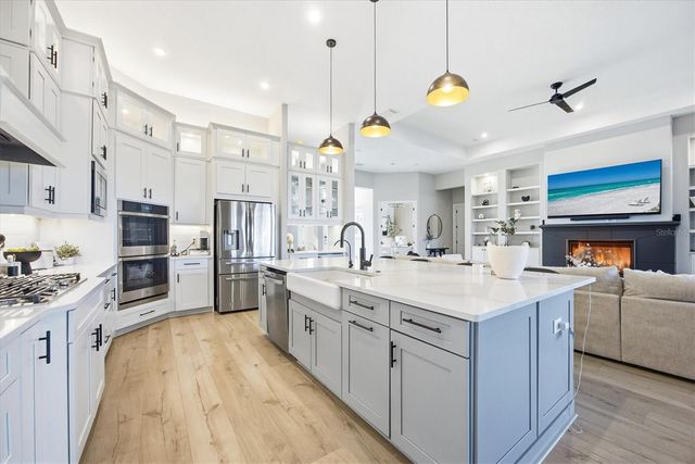 15013 MONTELLO WAY, Bradenton, FL 34211