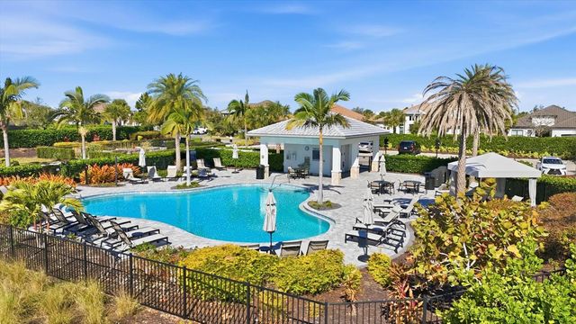 15013 MONTELLO WAY, Bradenton, FL 34211