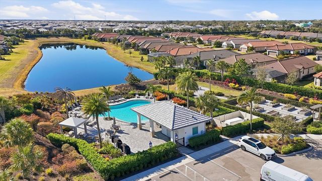 15013 MONTELLO WAY, Bradenton, FL 34211