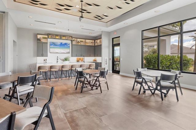 15013 MONTELLO WAY, Bradenton, FL 34211