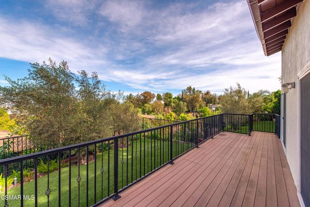 5076 Escobedo Drive, Woodland Hills, CA 91364