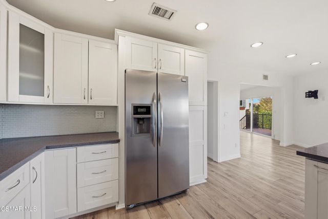 5076 Escobedo Drive, Woodland Hills, CA 91364