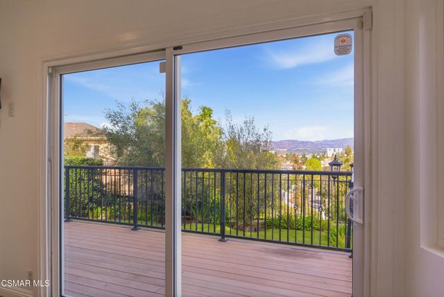 5076 Escobedo Drive, Woodland Hills, CA 91364