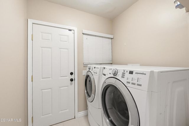 5076 Escobedo Drive, Woodland Hills, CA 91364