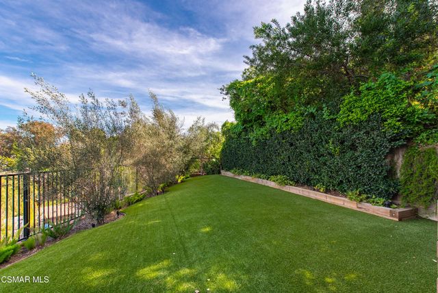 5076 Escobedo Drive, Woodland Hills, CA 91364