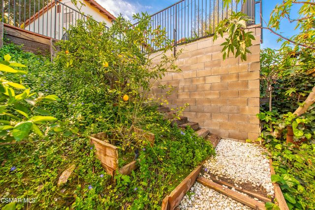 5076 Escobedo Drive, Woodland Hills, CA 91364