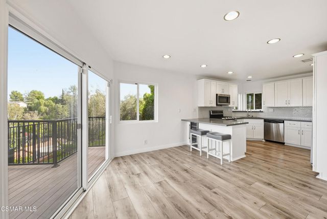 5076 Escobedo Drive, Woodland Hills, CA 91364