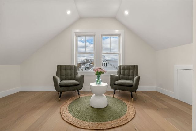 25 Francis St 2, Watertown, MA 02472