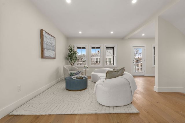 25 Francis St 2, Watertown, MA 02472