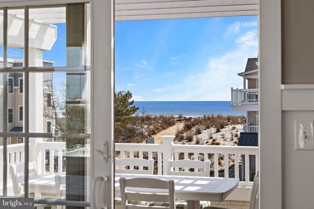 22 S 1ST ST, Surf City, NJ 08008