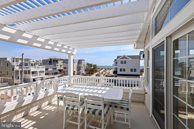 22 S 1ST ST, Surf City, NJ 08008