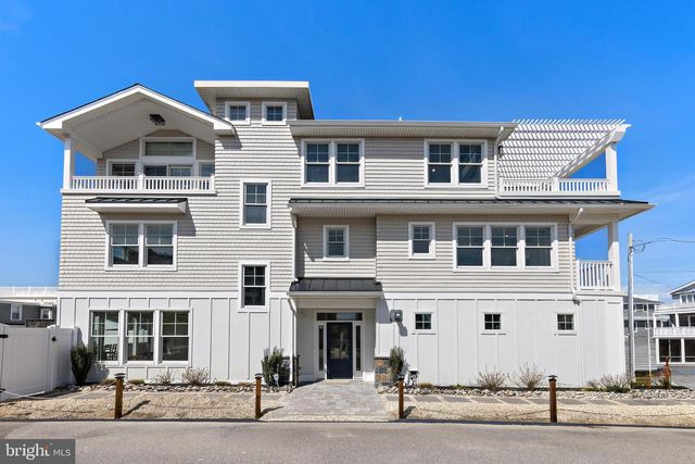 22 S 1ST ST, Surf City, NJ 08008