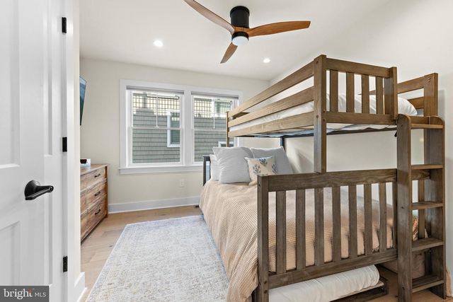 22 S 1ST ST, Surf City, NJ 08008