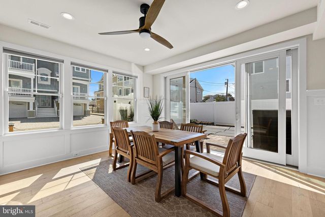 22 S 1ST ST, Surf City, NJ 08008