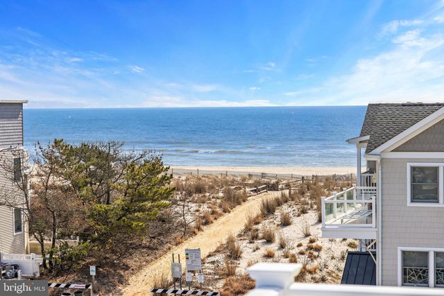 22 S 1ST ST, Surf City, NJ 08008