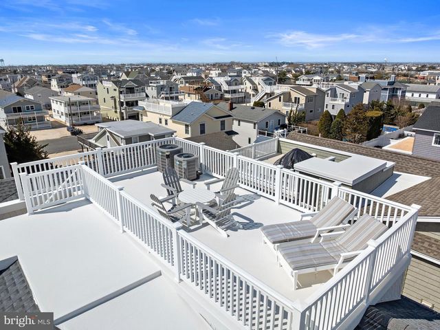 22 S 1ST ST, Surf City, NJ 08008