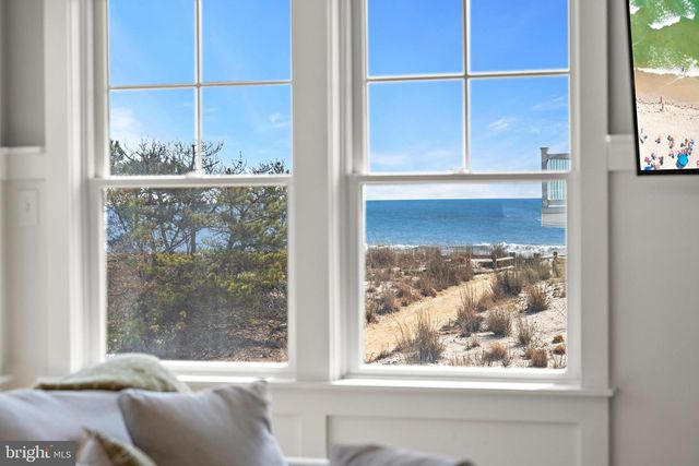 22 S 1ST ST, Surf City, NJ 08008
