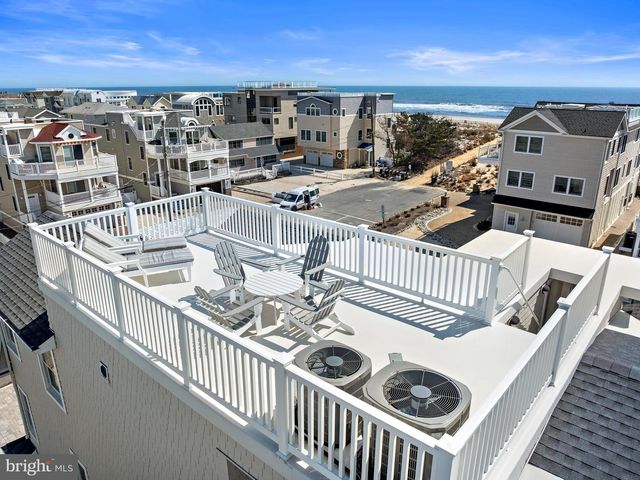 22 S 1ST ST, Surf City, NJ 08008