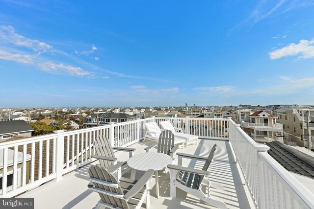 22 S 1ST ST, Surf City, NJ 08008