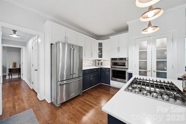 4225 3rd Street NW, Hickory, NC 28601